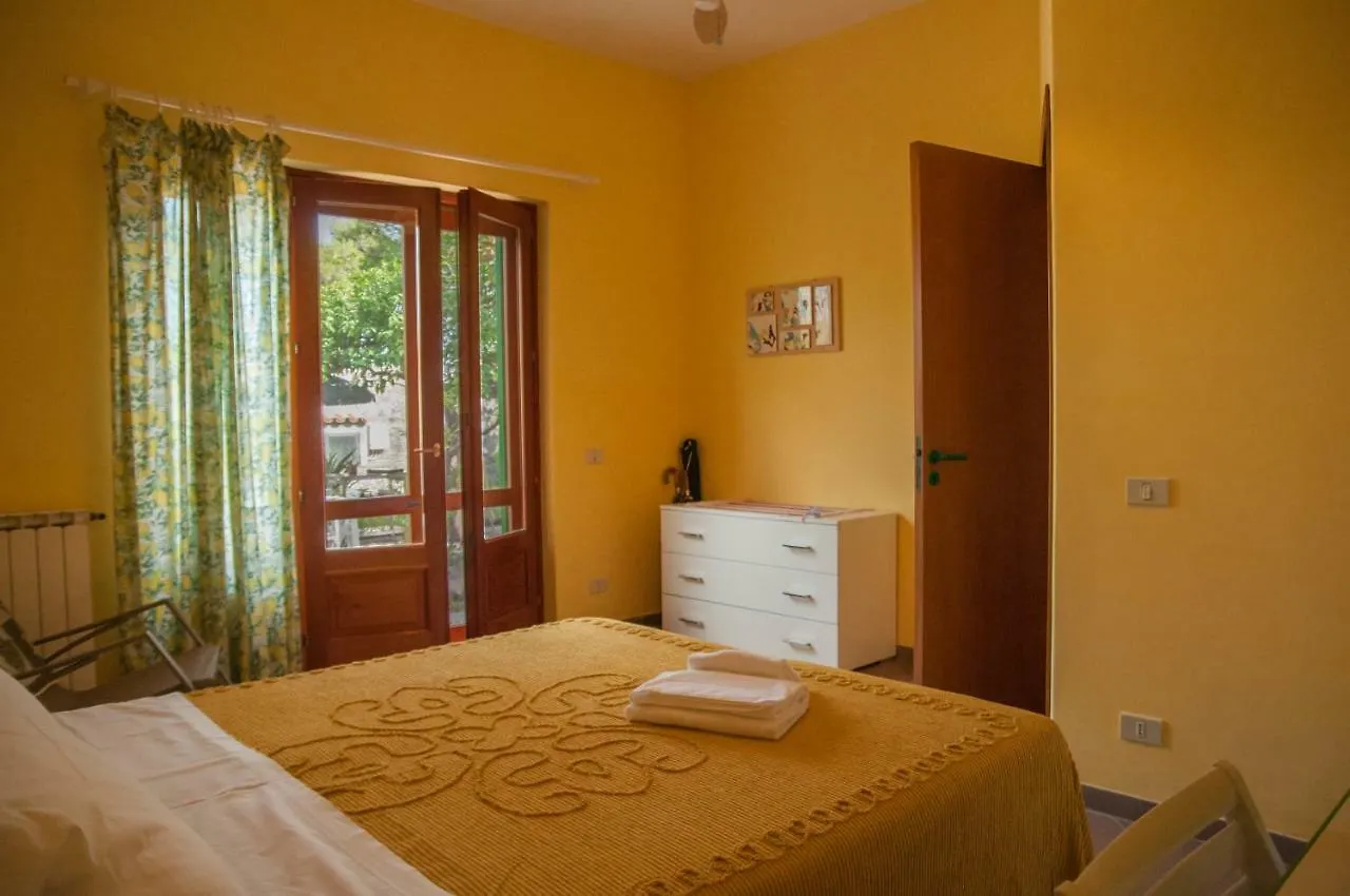 Seafront Apartments Garden House Taormina Italy